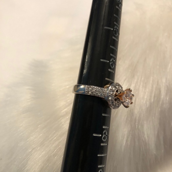 Ring - Picture 4 of 4